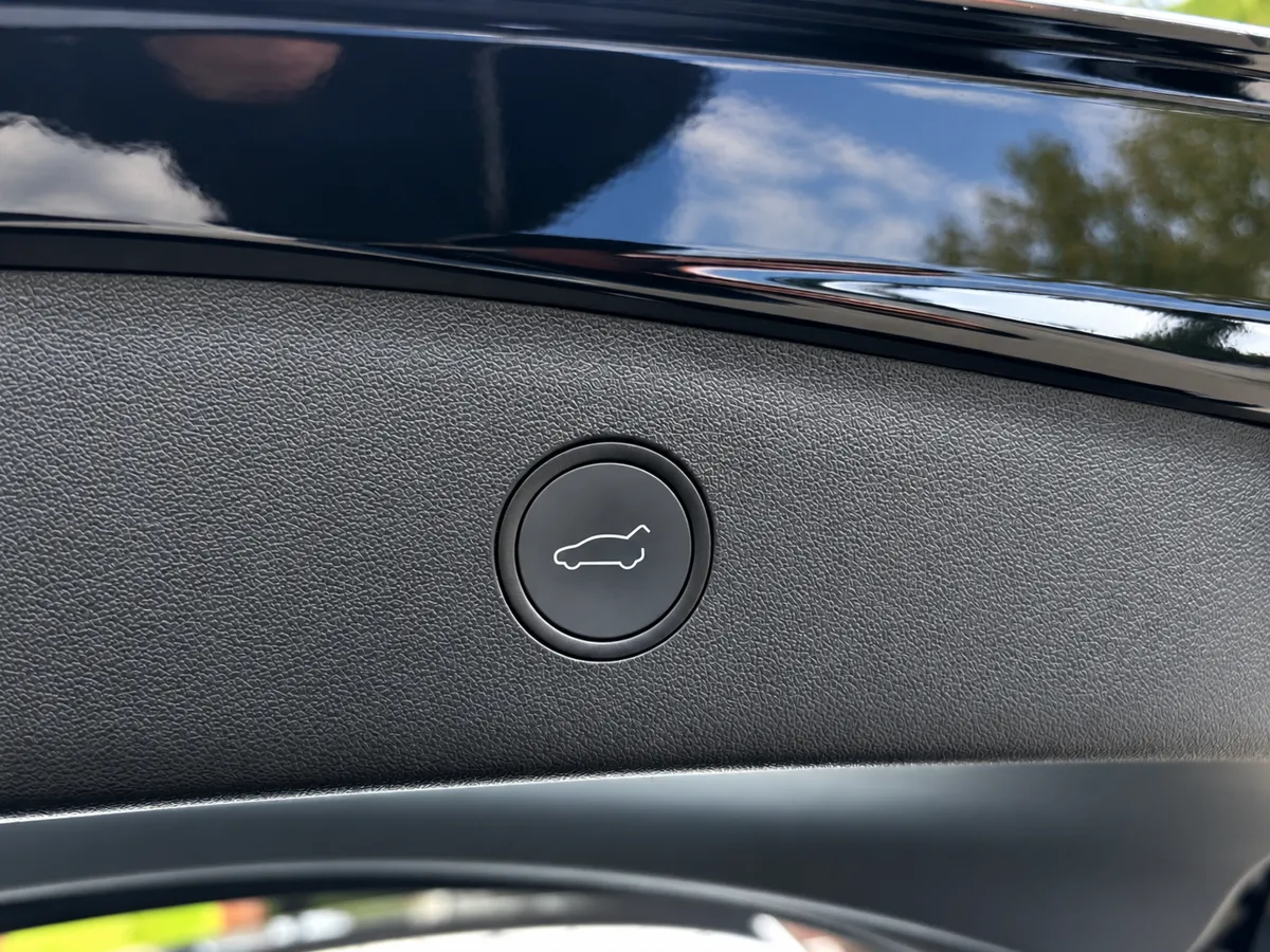 Tesla Model 3 2023 - 13. attēls