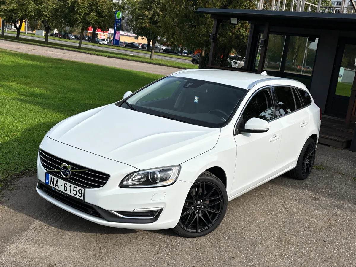 Volvo V60 2013 - 1. attēls