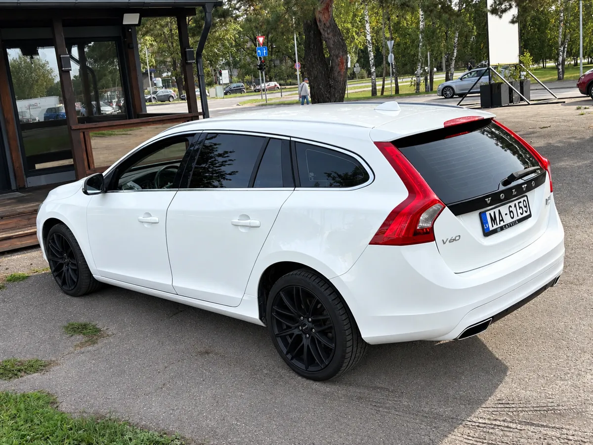 Volvo V60 2013 - 6. attēls