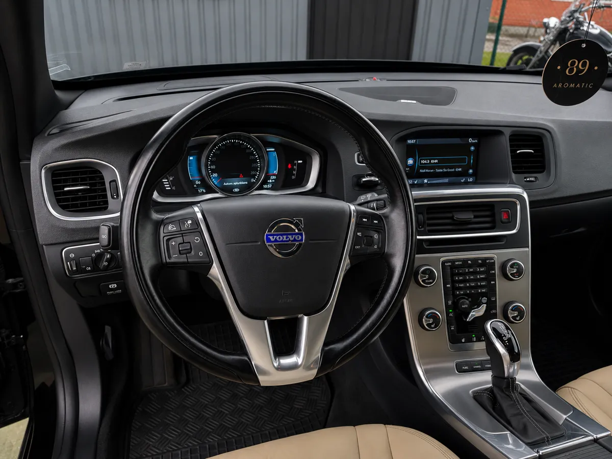 Volvo V60 2013 - 15. attēls