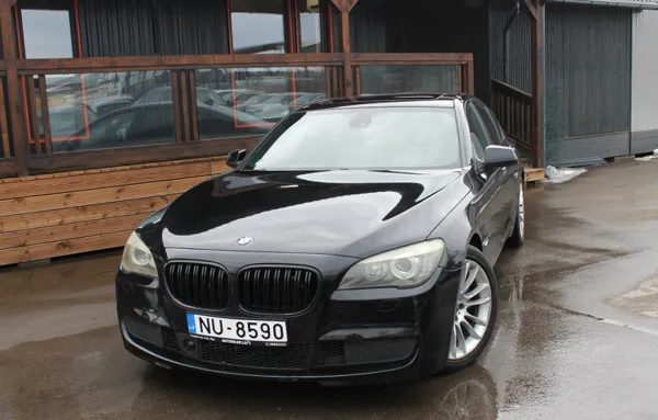 BMW 730
