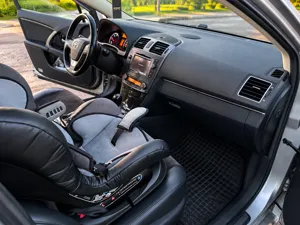 Toyota Avensis - sīktēls 10