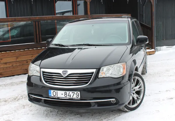 Lancia Voyager