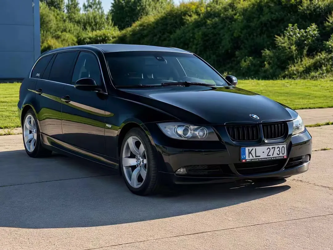 BMW 330 2006 - 1. attēls