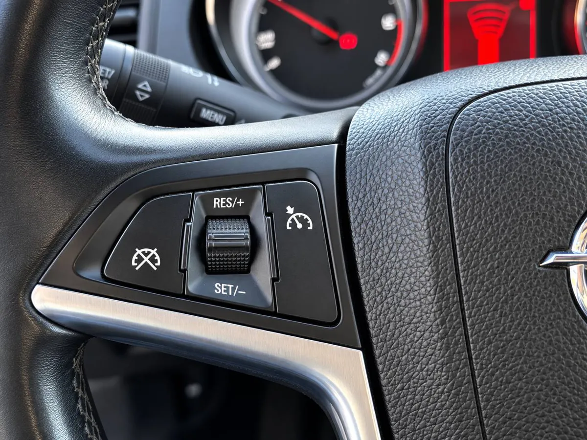 Opel Insignia 2012 - 17. attēls