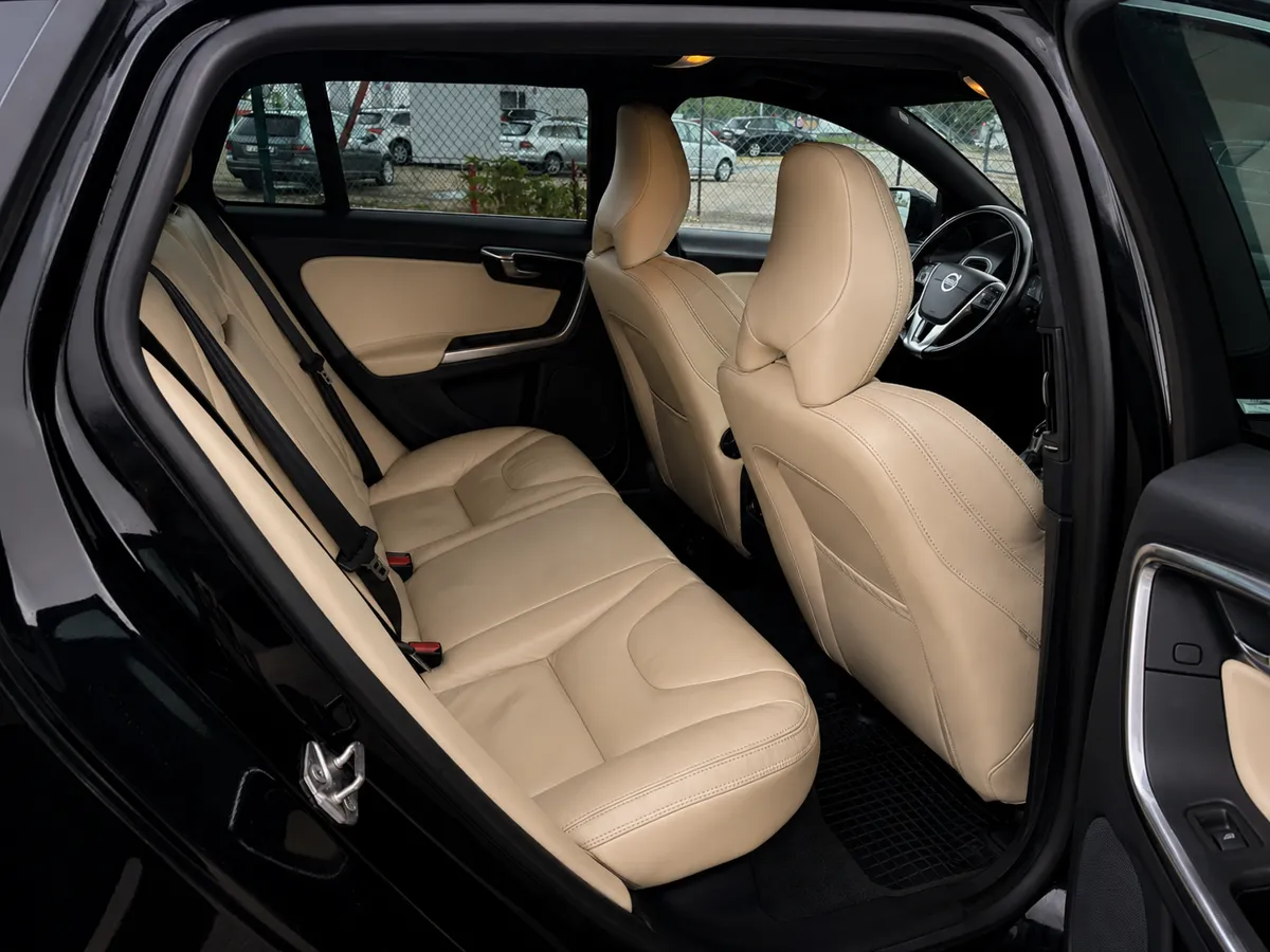 Volvo V60 2013 - 19. attēls