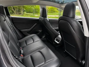 Tesla Model 3 - sīktēls 12