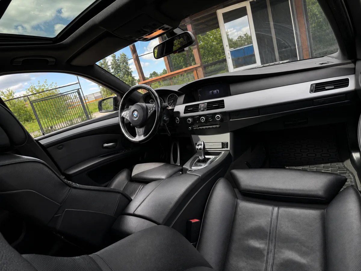 BMW 525 2009 - 30. attēls