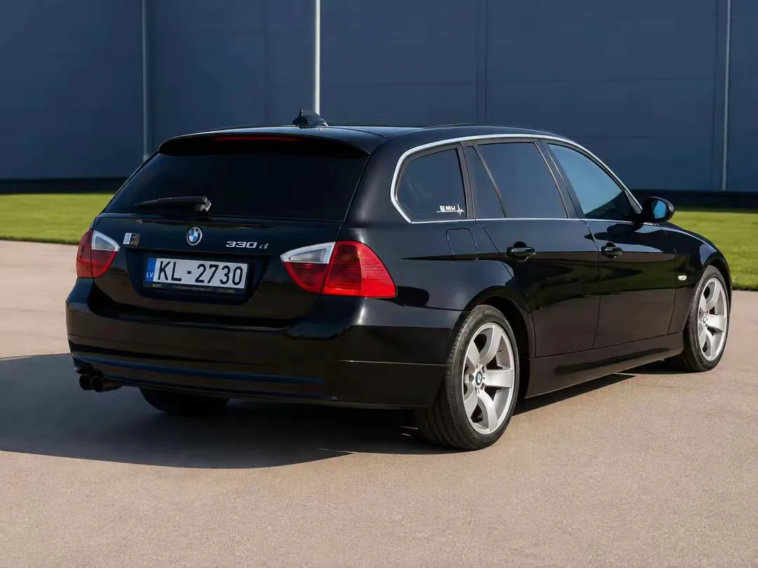 BMW 330 2006 - 2. attēls