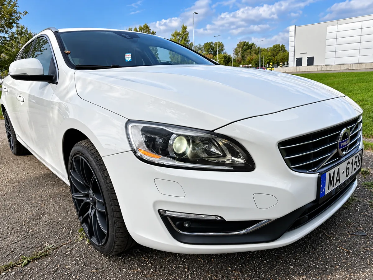 Volvo V60 2013 - 10. attēls