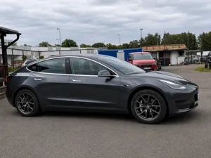 Tesla Model 3 - sīktēls 4