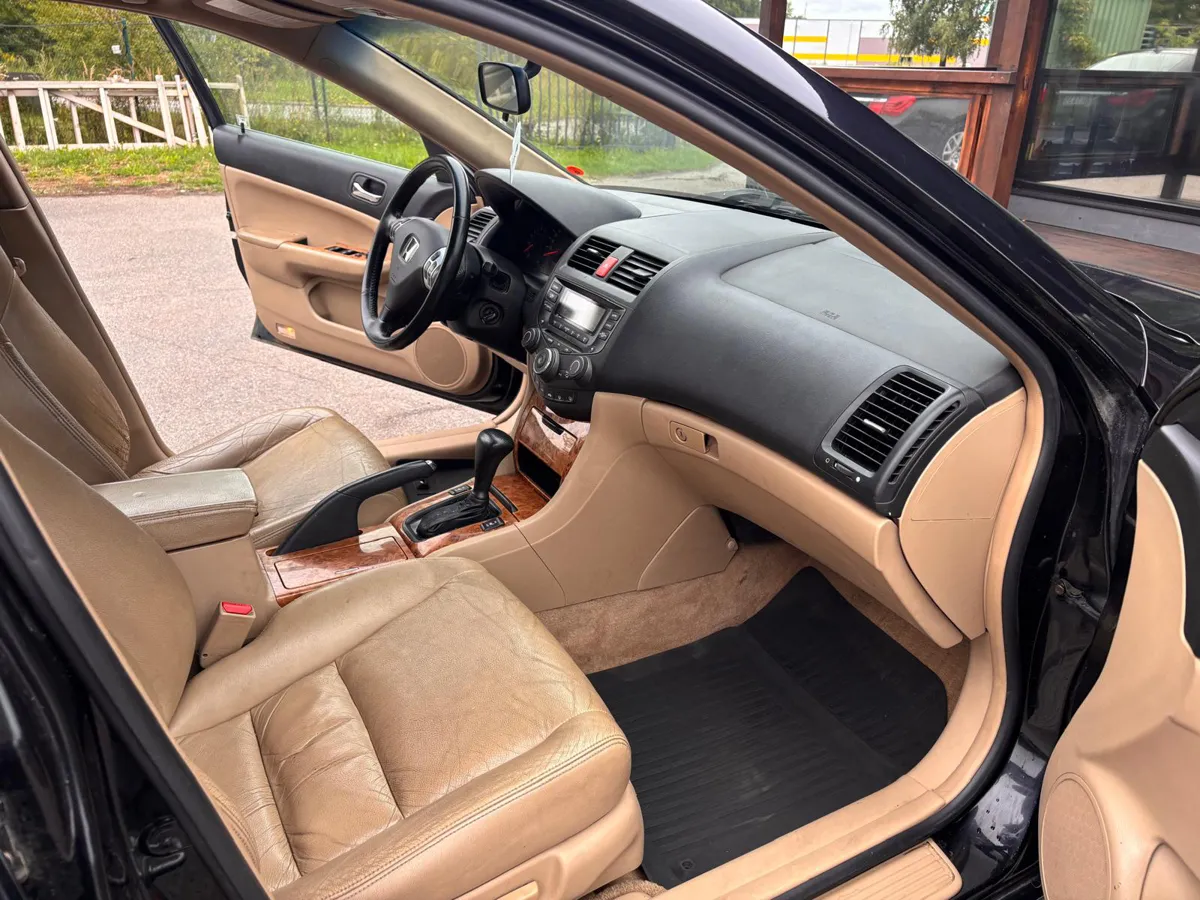 Honda Accord 2005 - 13. attēls