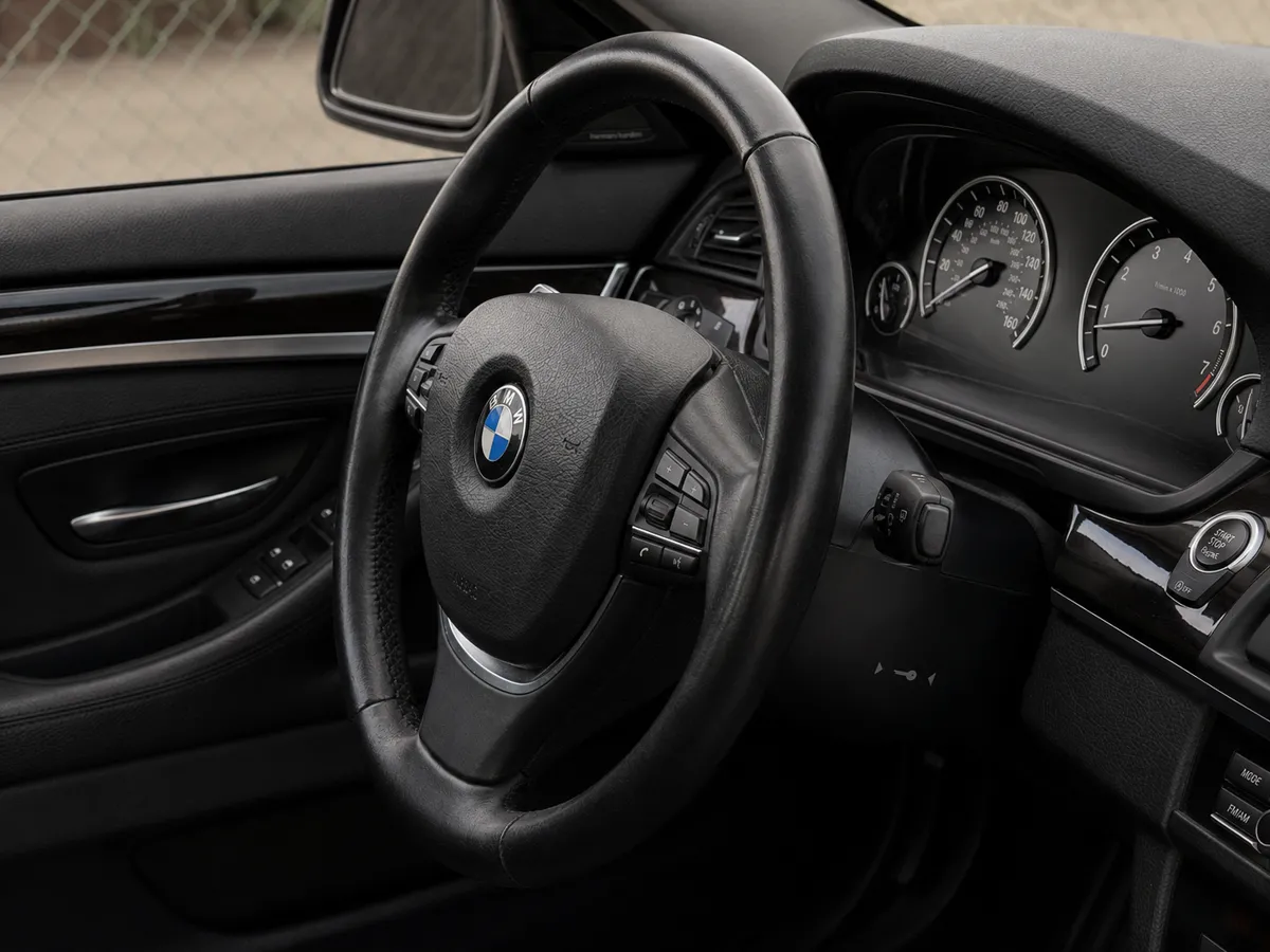 BMW 535 2016 - 23. attēls