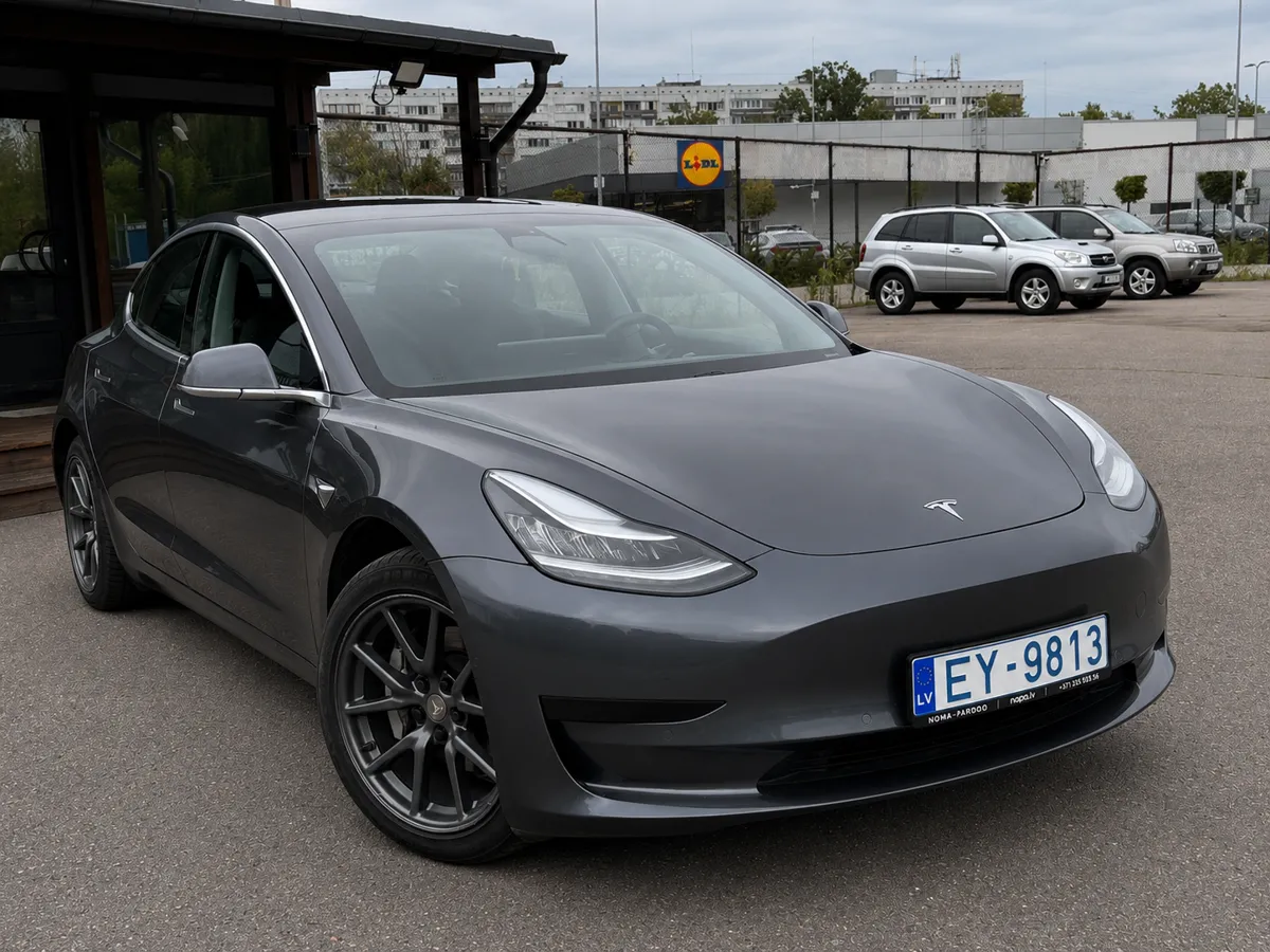 Tesla Model 3 2019 - 5. attēls