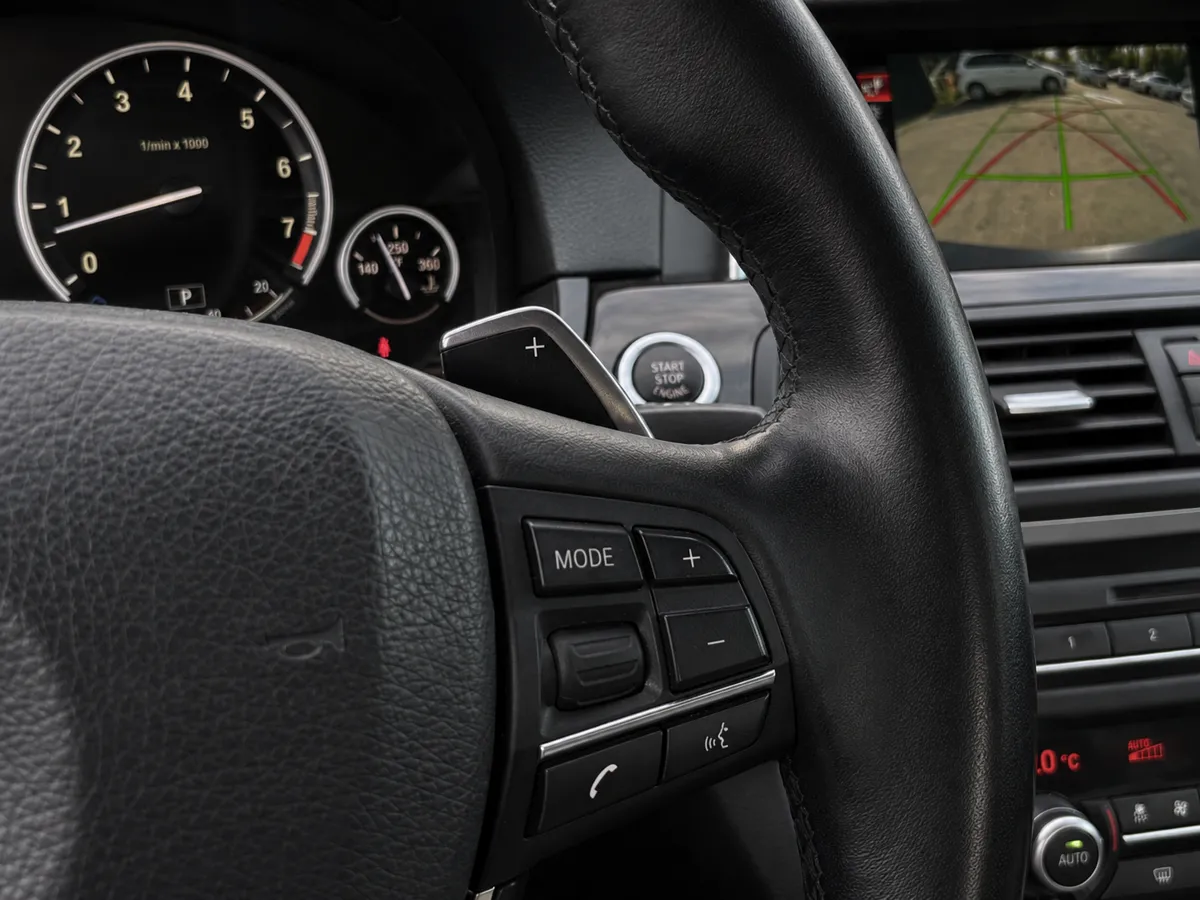 BMW 535 2016 - 26. attēls