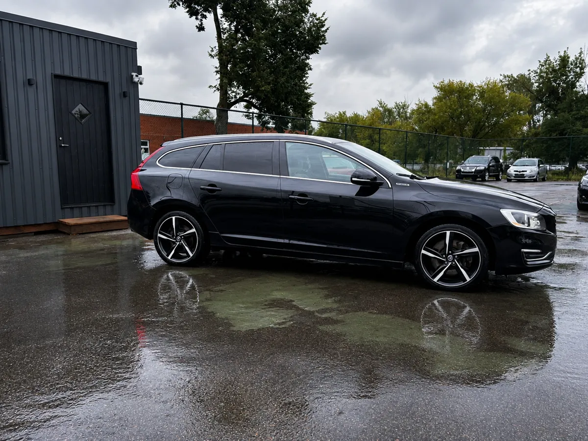 Volvo V60 2013 - 6. attēls