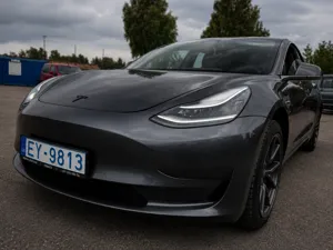 Tesla Model 3 - sīktēls 9