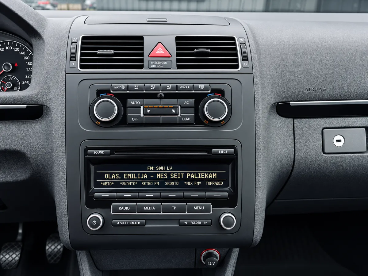 VW Touran 2012 - 17. attēls