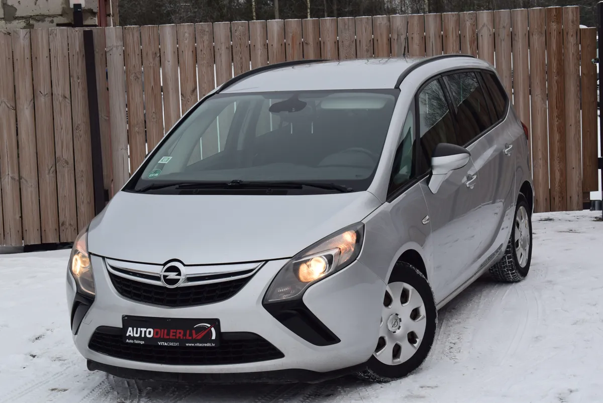 Opel Zafira 2012