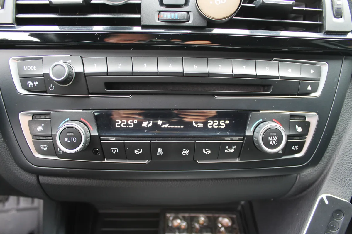 BMW 320 2016 - 11. attēls