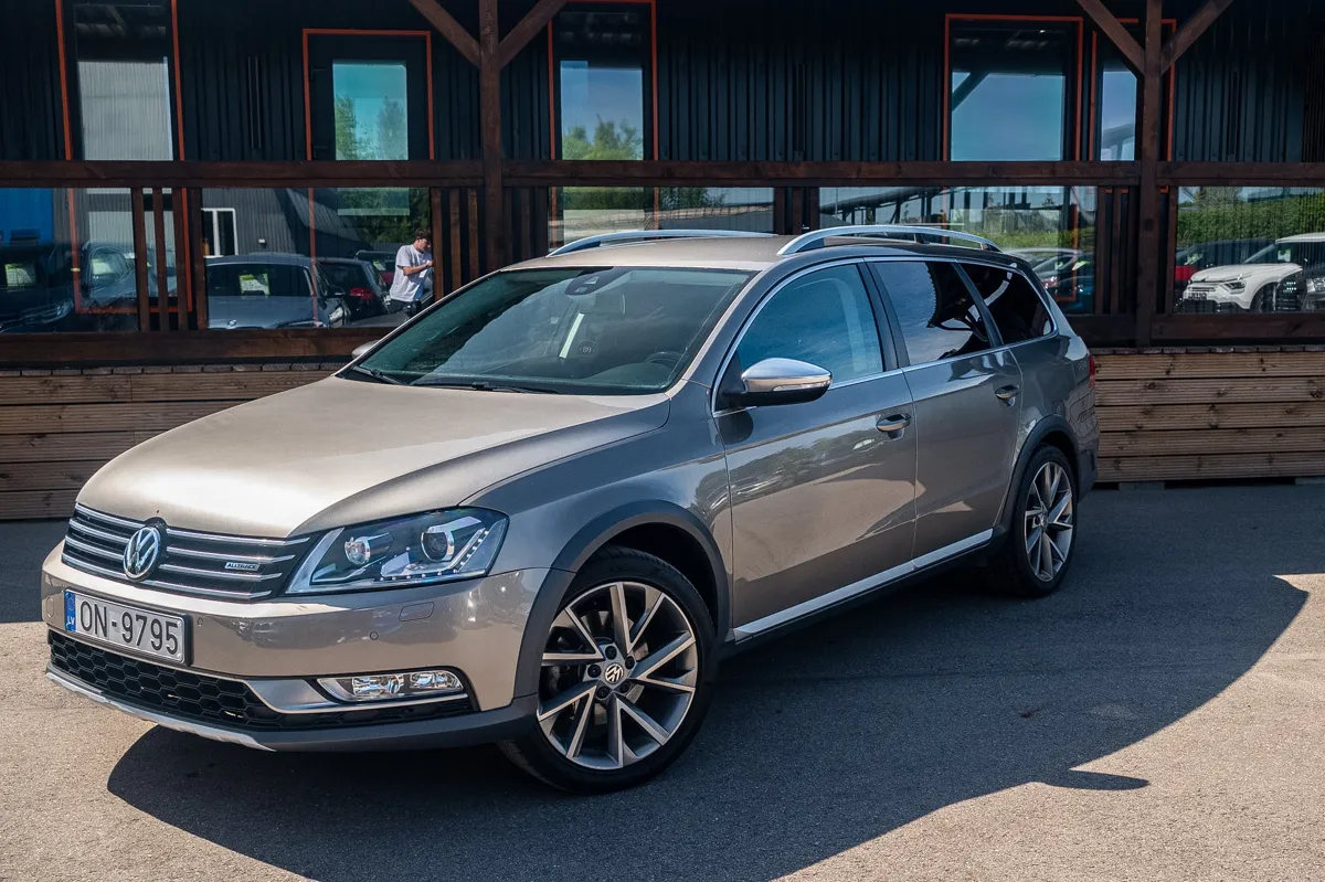 VW Passat Alltrack 2013