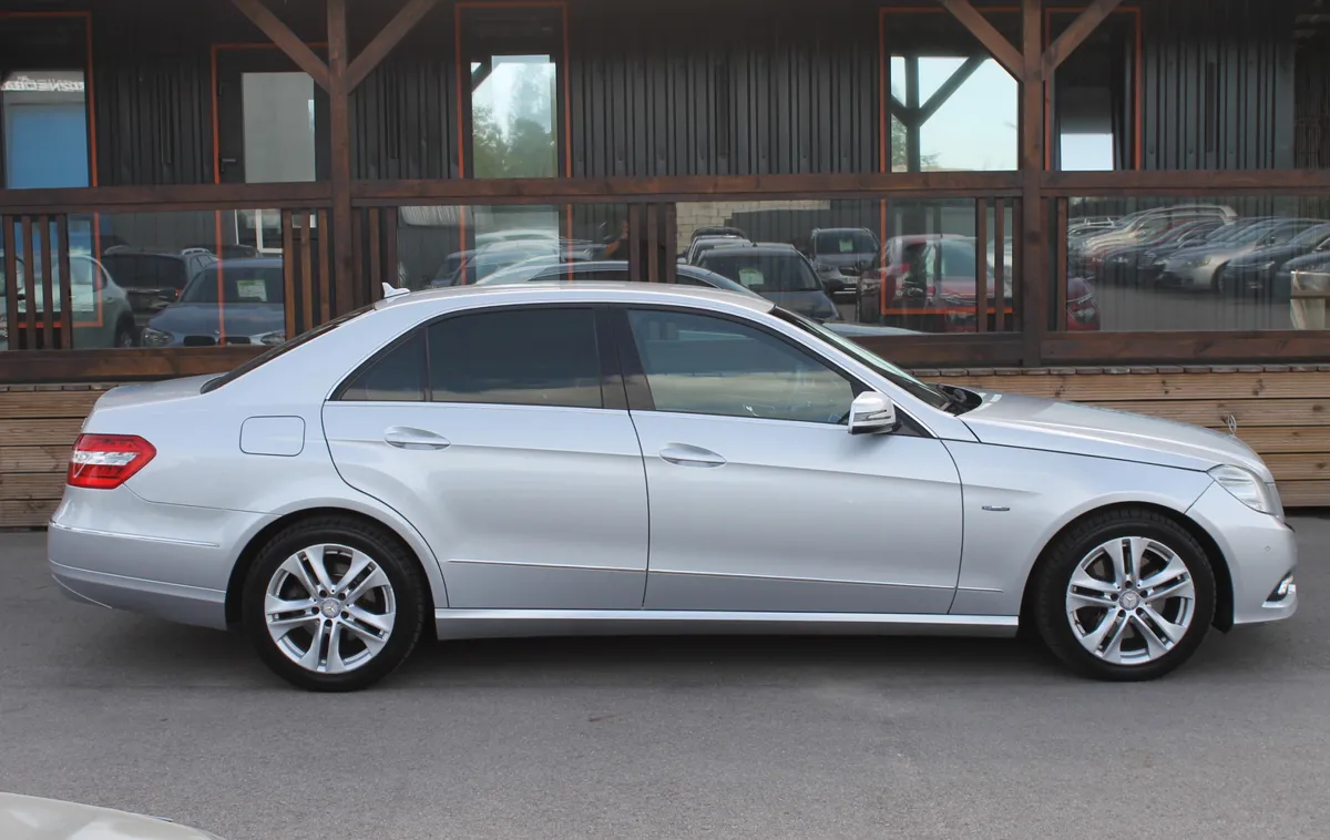 Mercedes E350 2010 - 2. attēls
