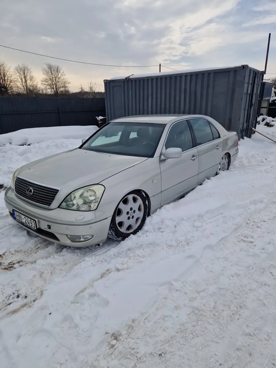 Lexus LS 2002