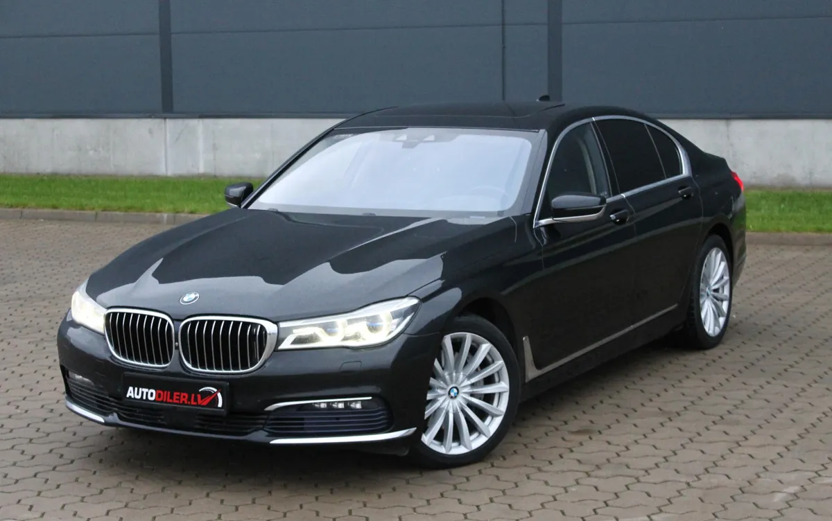 BMW 730 2016