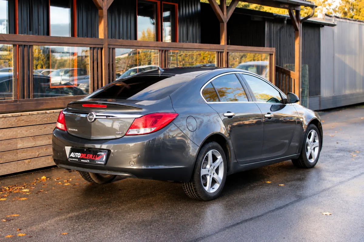 Opel Insignia 2010 – 11. attēls