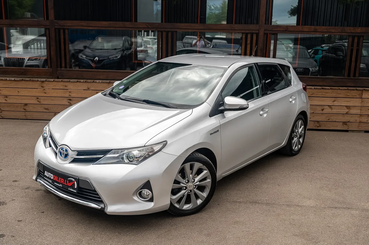 Toyota Auris 2013