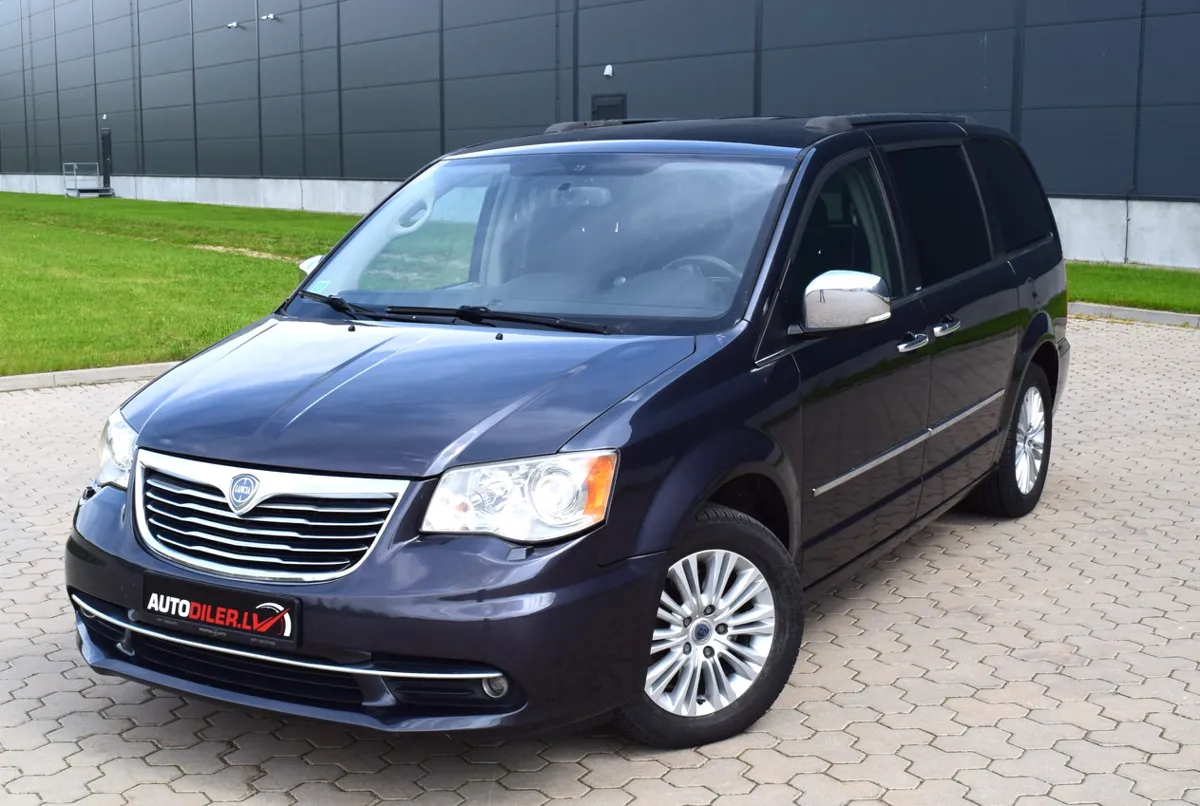 Lancia Voyager 2014