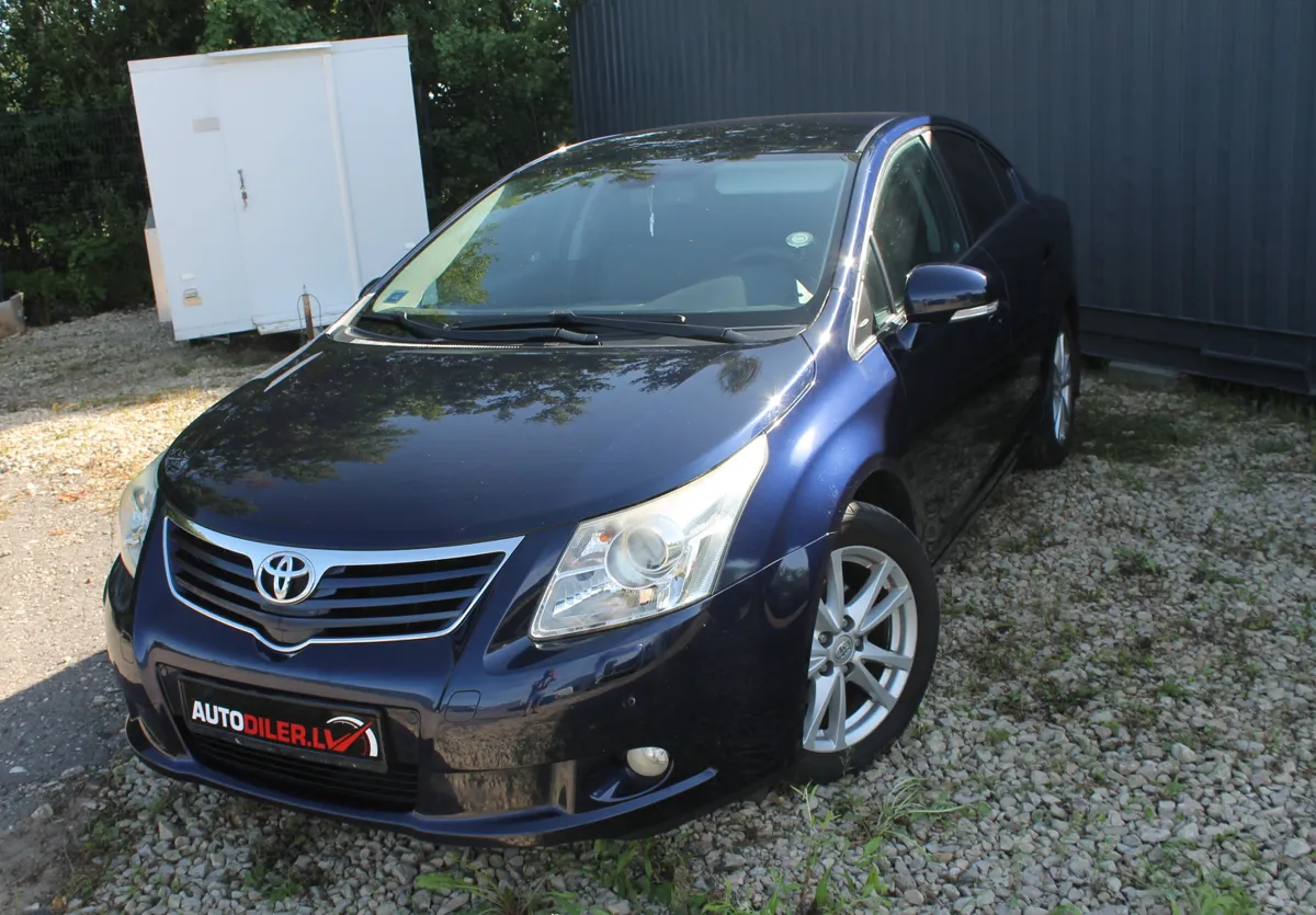Toyota Avensis 2011
