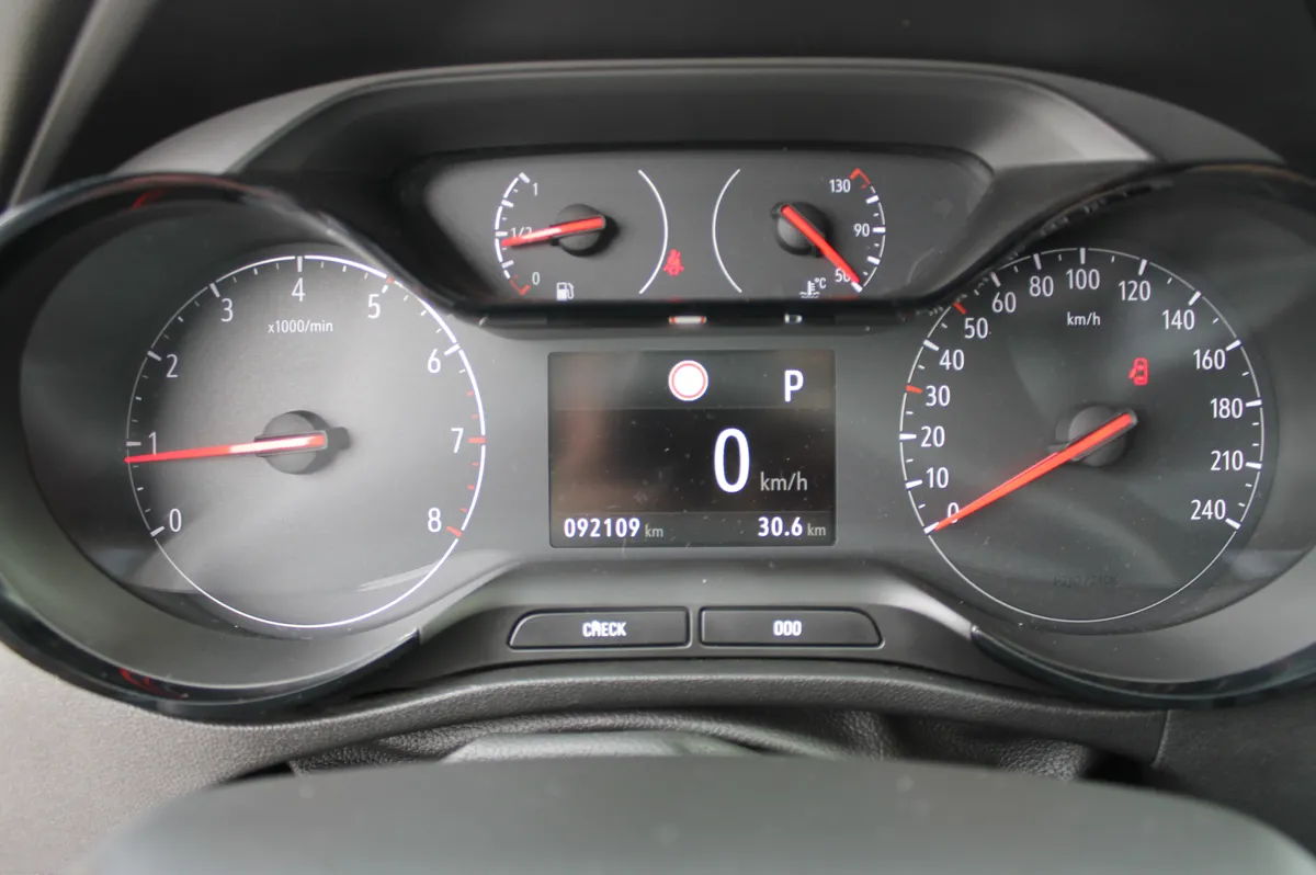 Opel Crossland X 2020 - 21. attēls