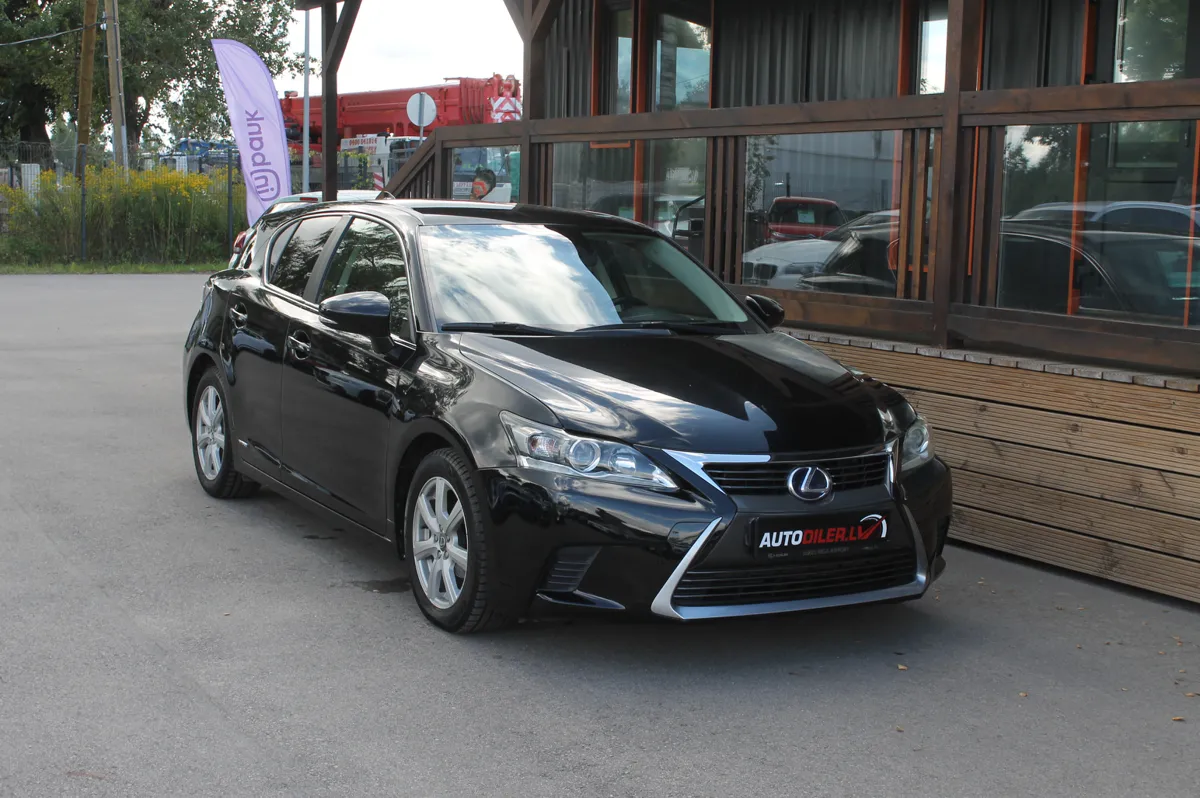 Lexus CT 2014 - 2. attēls