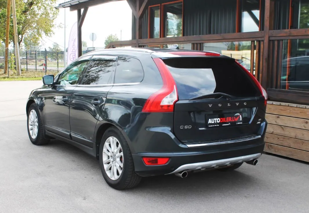 Volvo XC 60 2010 – 4. attēls