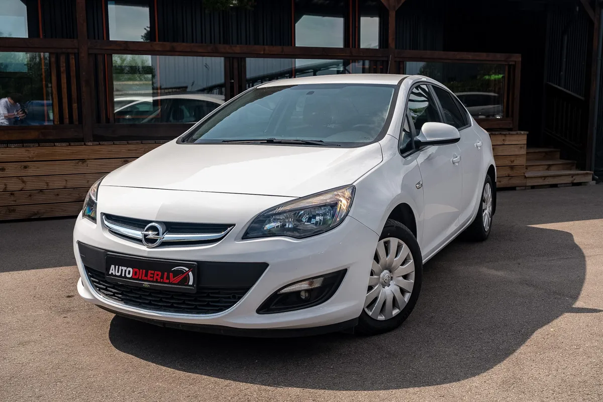 Opel Astra 2016
