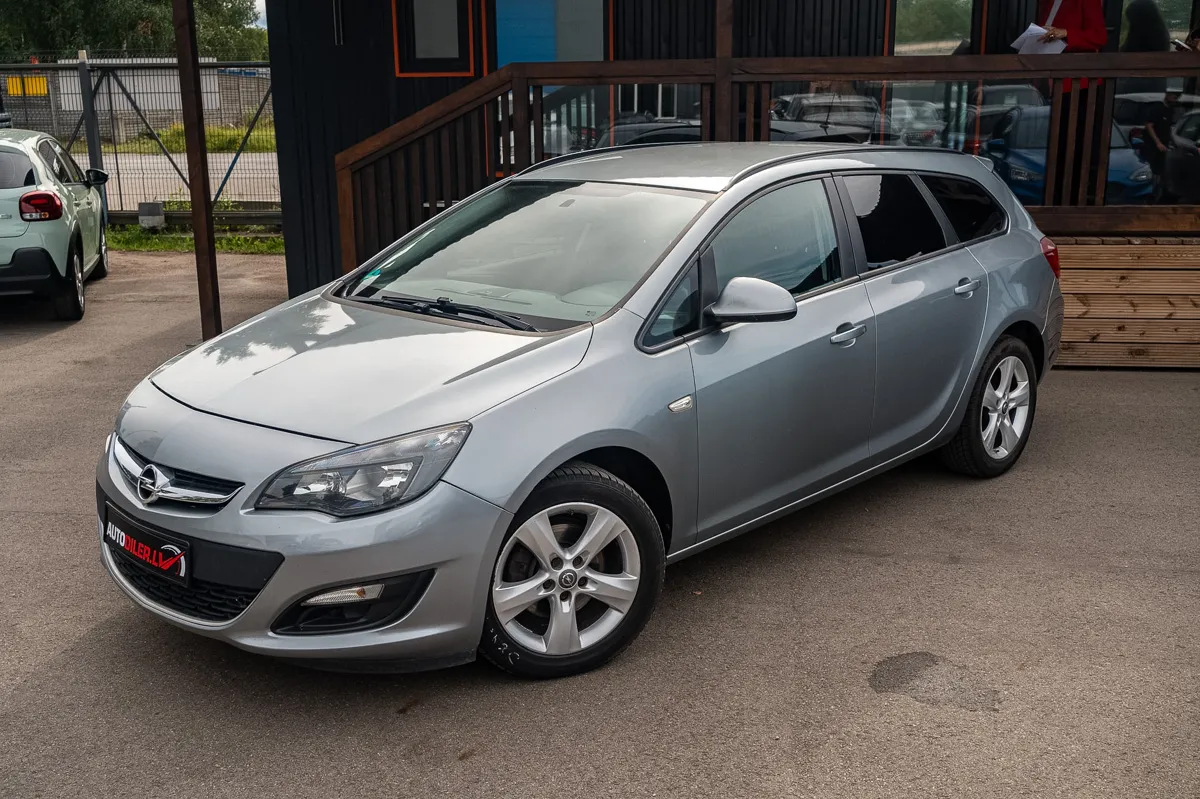 Opel Astra 2015