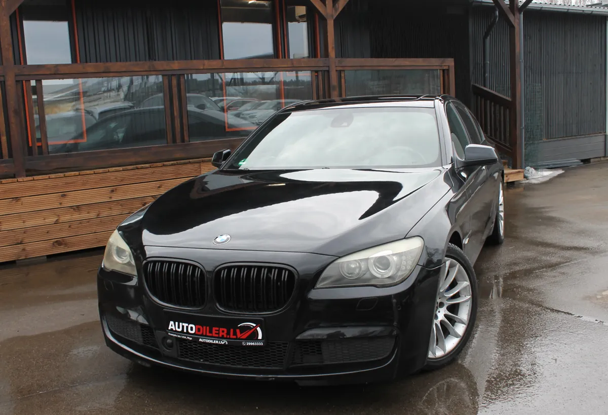 BMW 730 2010