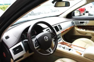 Jaguar XF – sīktēls 12